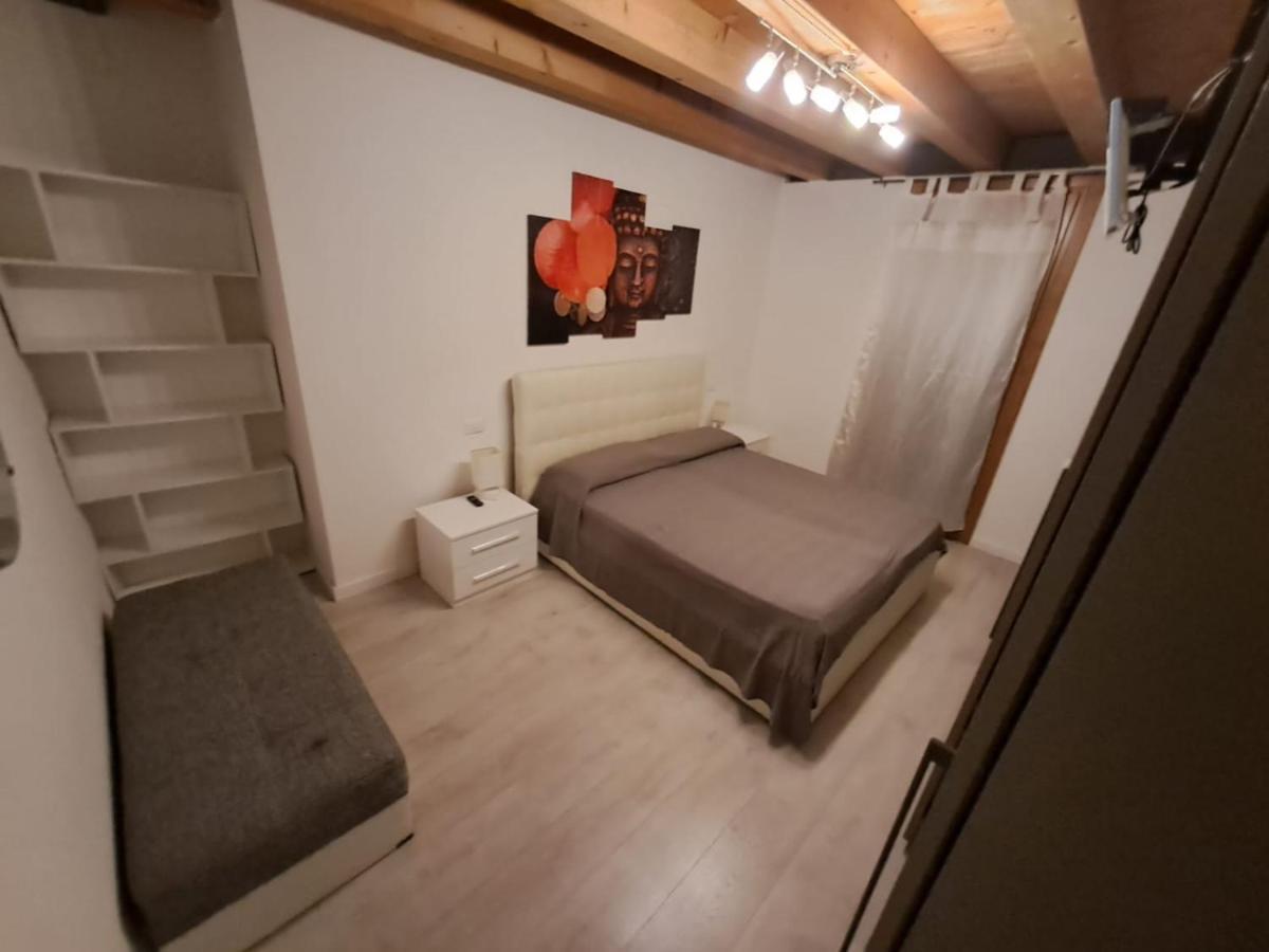 Central Luxury Garden Guest House Местре Екстериор снимка