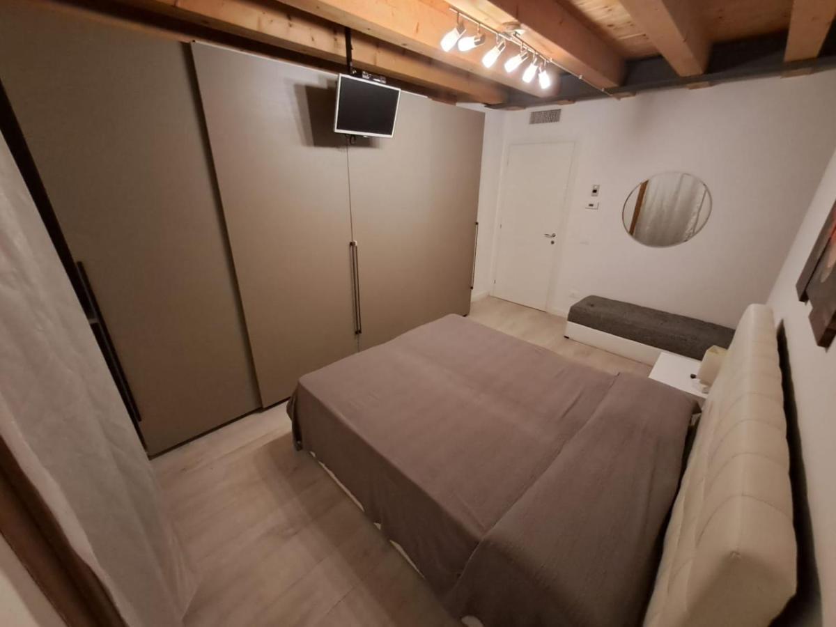 Central Luxury Garden Guest House Местре Екстериор снимка
