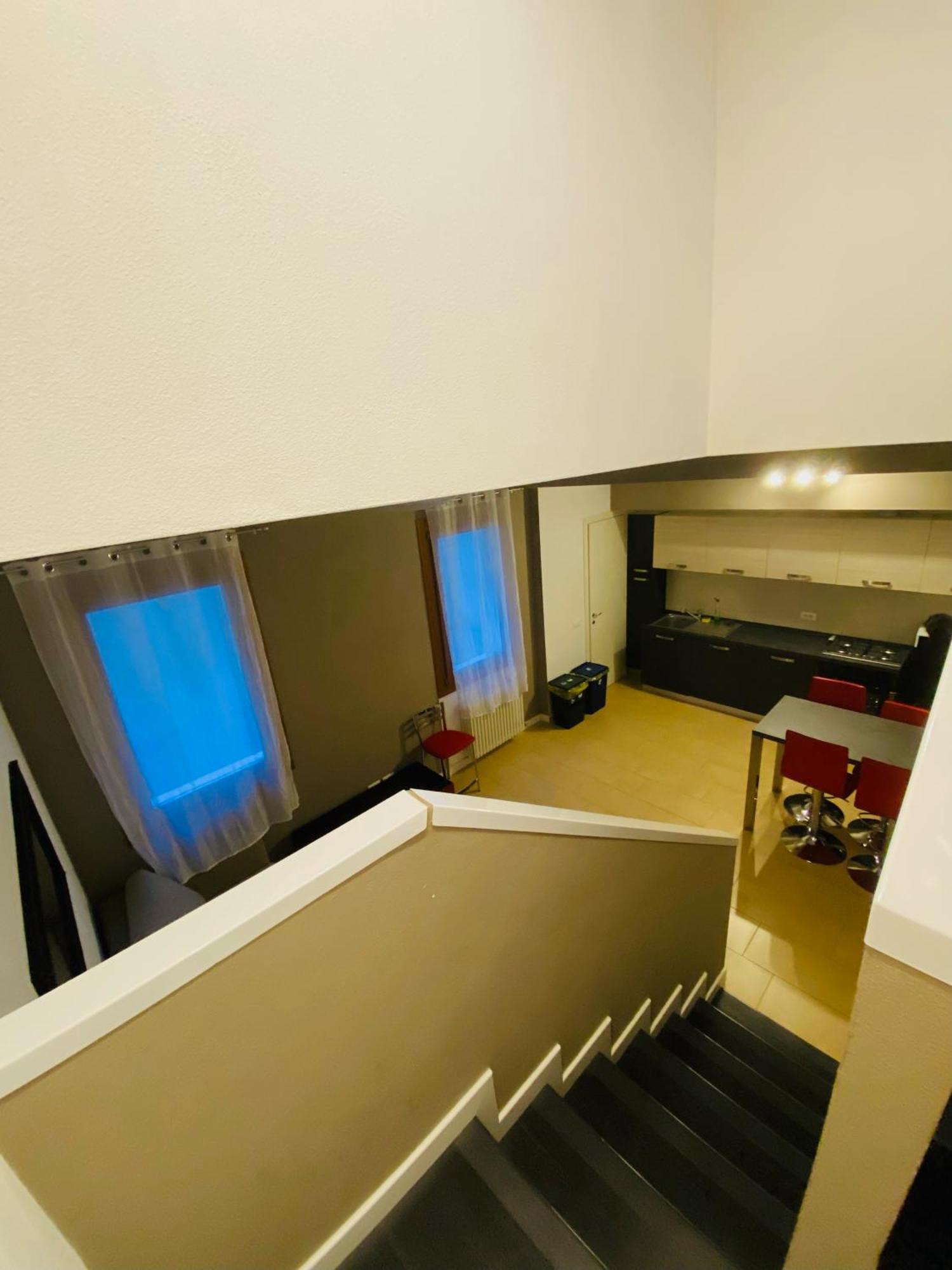 Central Luxury Garden Guest House Местре Екстериор снимка